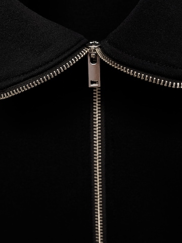 Sweat-shirt 'WINNYM' MANGO MAN en noir