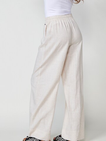 KOROSHI Regular Trousers in White