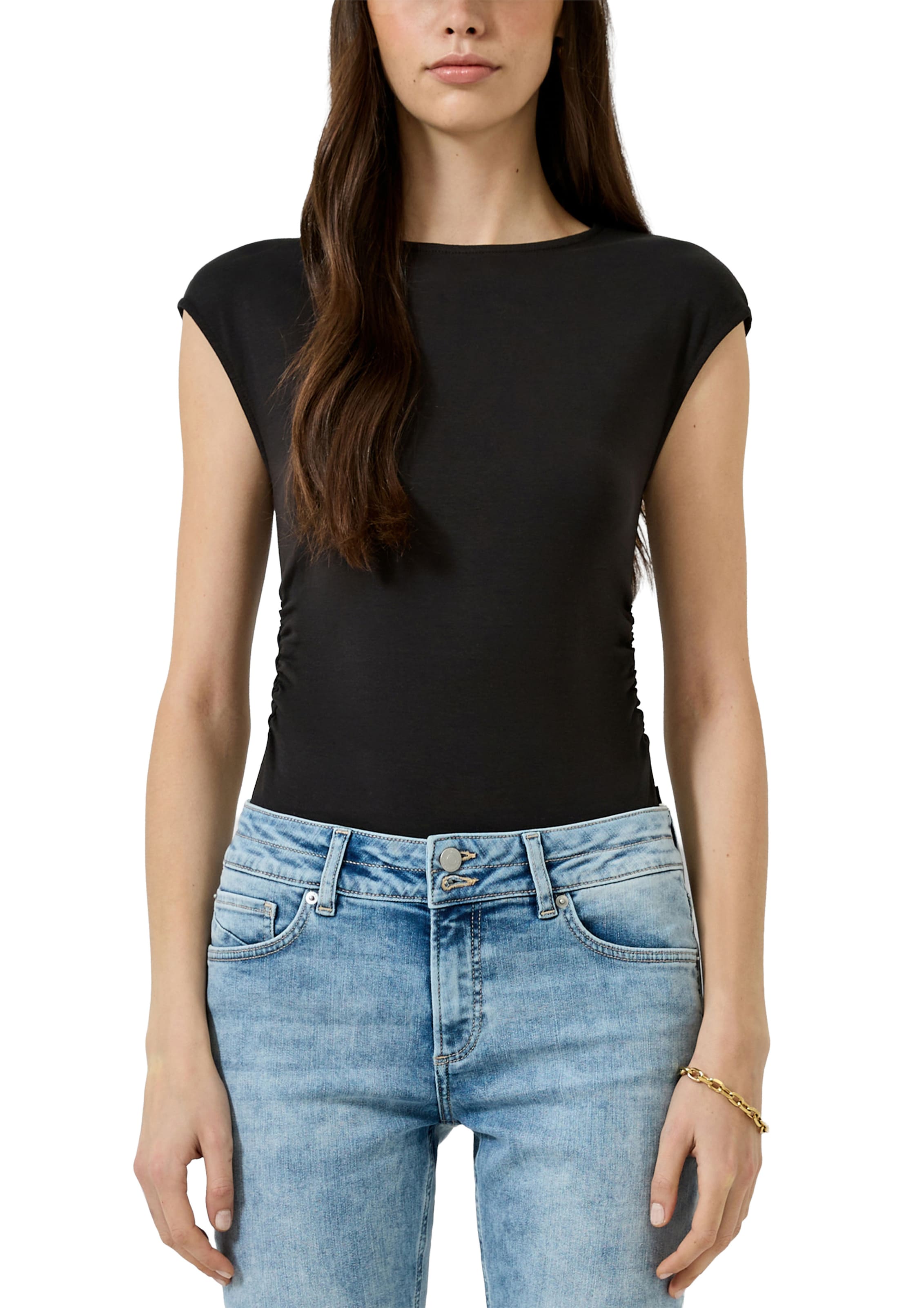 QS Shirt in Zwart: voorkant