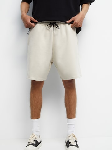 Pull&Bear Loosefit Shorts in Beige: predná strana