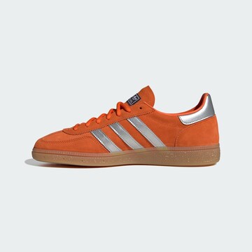 ADIDAS ORIGINALS Rövid szárú sportcipők 'Handball Spezial' - narancs