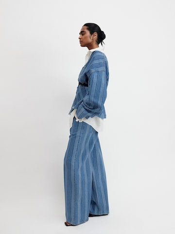 EDITED Wide leg Jeans 'Tula' in Blue