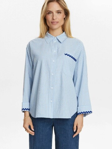 Chemisier 'NUYAZMIN' NÜMPH en bleu : devant