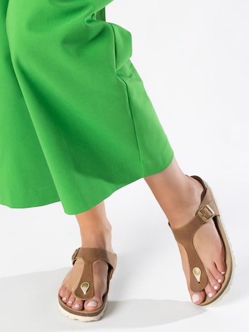 Tongs 'MERCURE' Bayton en marron : devant