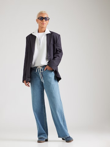 Abercrombie & Fitch Широки крачоли Дънки в синьо