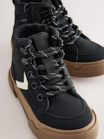 Next Boot in Black