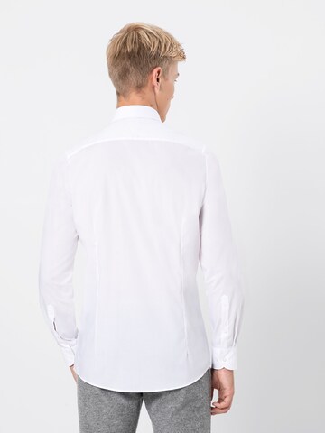 OLYMP - Slim Fit Camisa clássica 'Level 5' em branco