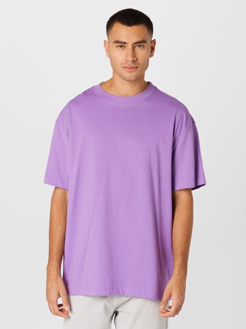 T-Shirt WEEKDAY en violet : devant