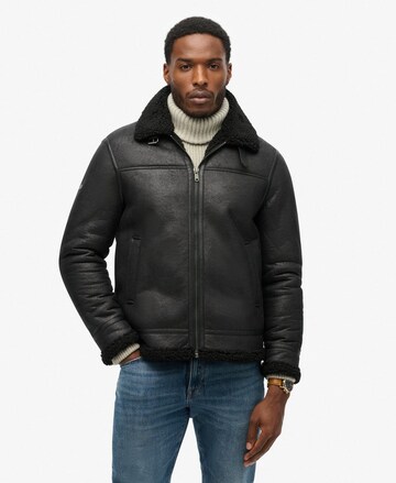 Superdry Tussenjas in Zwart: voorkant