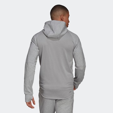 ADIDAS SPORTSWEAR - Sudadera con cremallera deportiva en gris