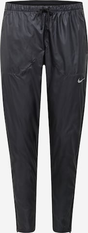 Regular Pantaloni sport 'Phenom' de la NIKE pe negru: față