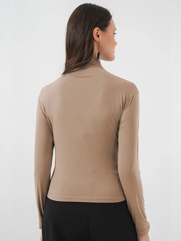 Bigdart Blouse in Beige