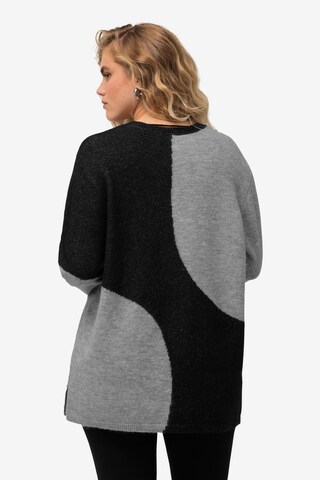 Ulla Popken Sweater in Grey