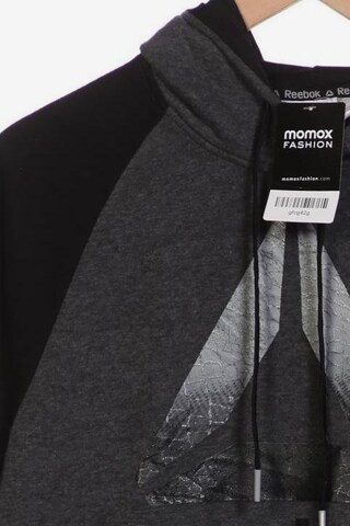 Reebok Sweatshirt & Zip-Up Hoodie in S in Grey