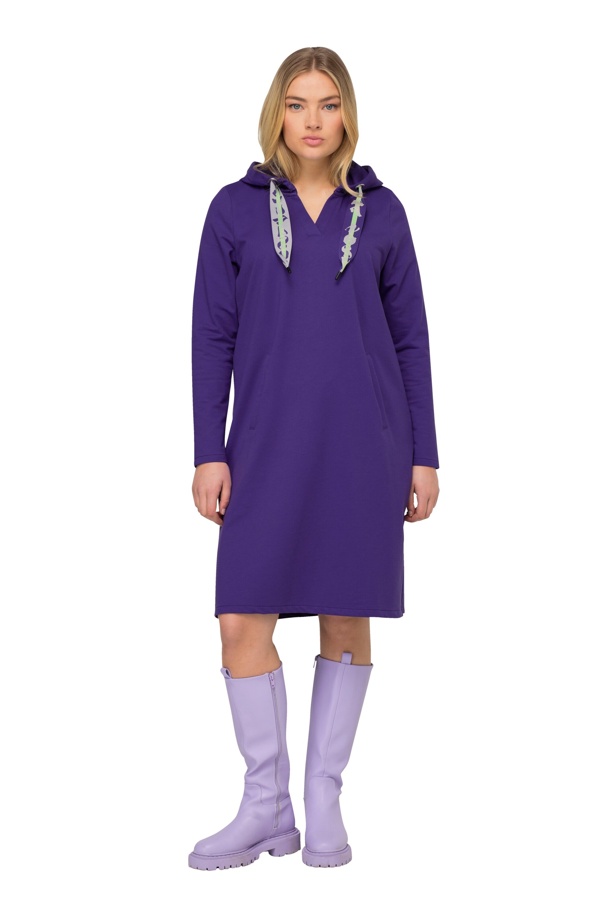 LAURASØN Dress in Purple: front