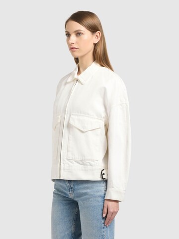 khujo Between-Season Jacket in White