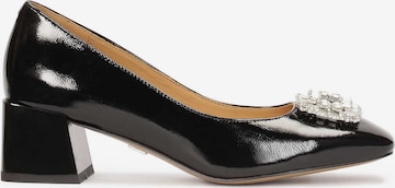 Kazar Pumps in Black