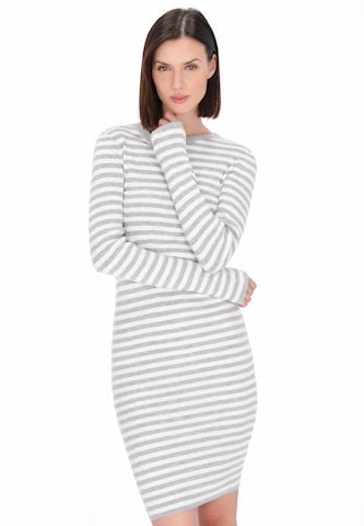 usha BLUE LABEL - Vestido de punto en gris: frente