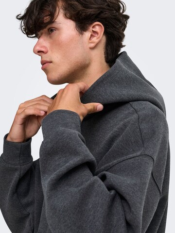 Veste de survêtement 'GOYLE ' Only & Sons en gris