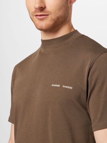 Samsøe Samsøe Regular Fit T-Shirt 'Norsbro' in Braun