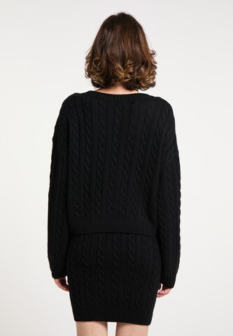 MYMO Sweater in Black