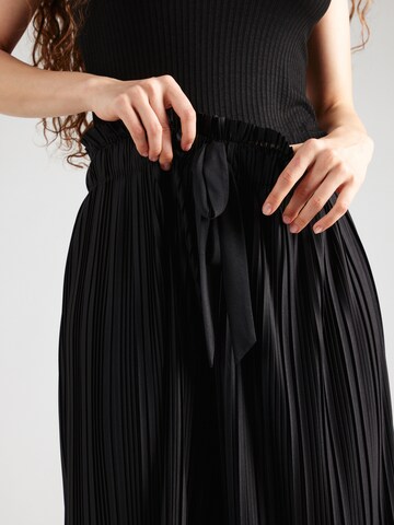 Wide leg Pantaloni 'Elena' de la ABOUT YOU pe negru