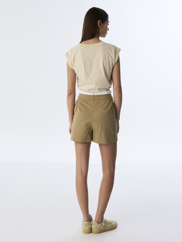 Twist Shirt in Beige