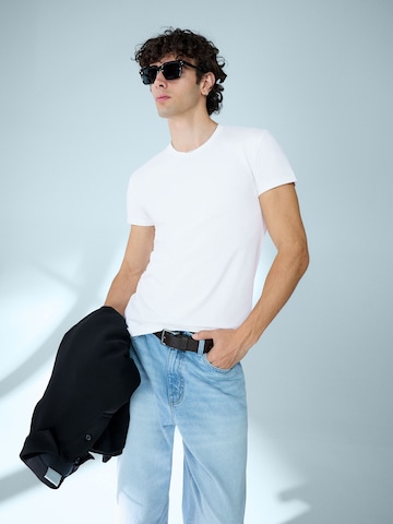 Maglietta di Bershka in bianco