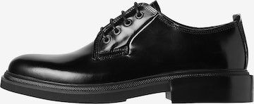 Calvin Klein - Sapato com atacadores em preto: frente