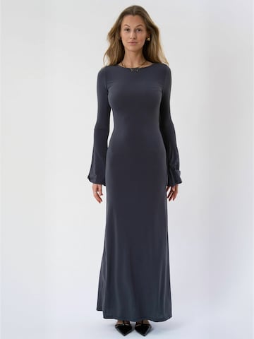 Robe ' Layla ' ITS MAY en gris : devant