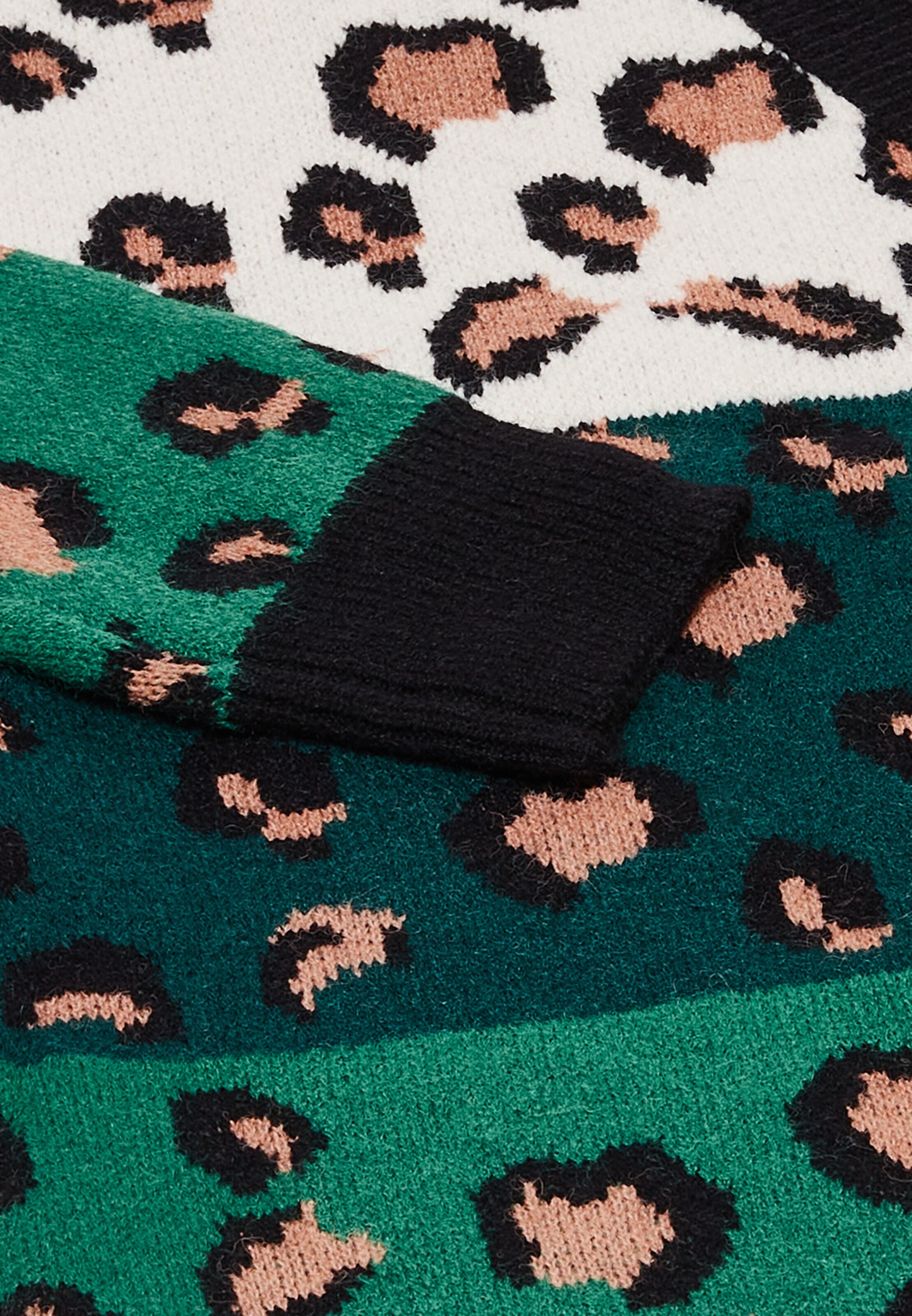 Giacchetta di ebeeza in verde: frontale