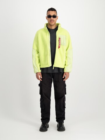Giacca di mezza stagione 'Sherpa' di ALPHA INDUSTRIES in giallo