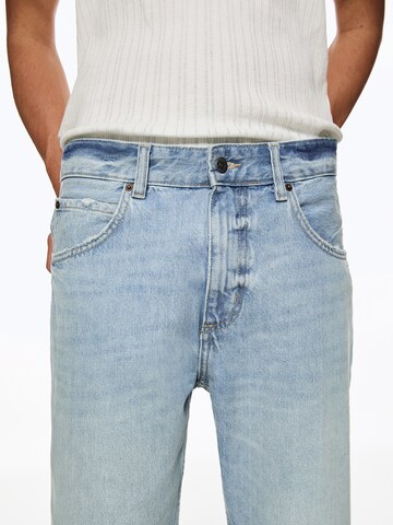 Pull&Bear Loosefit Jeans in Blauw