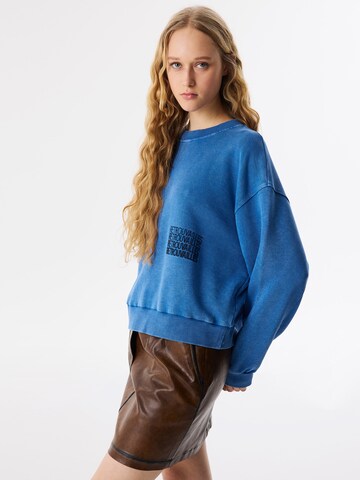 Twist Sweatshirt in Blauw