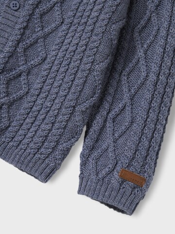 Cardigan NAME IT en gris
