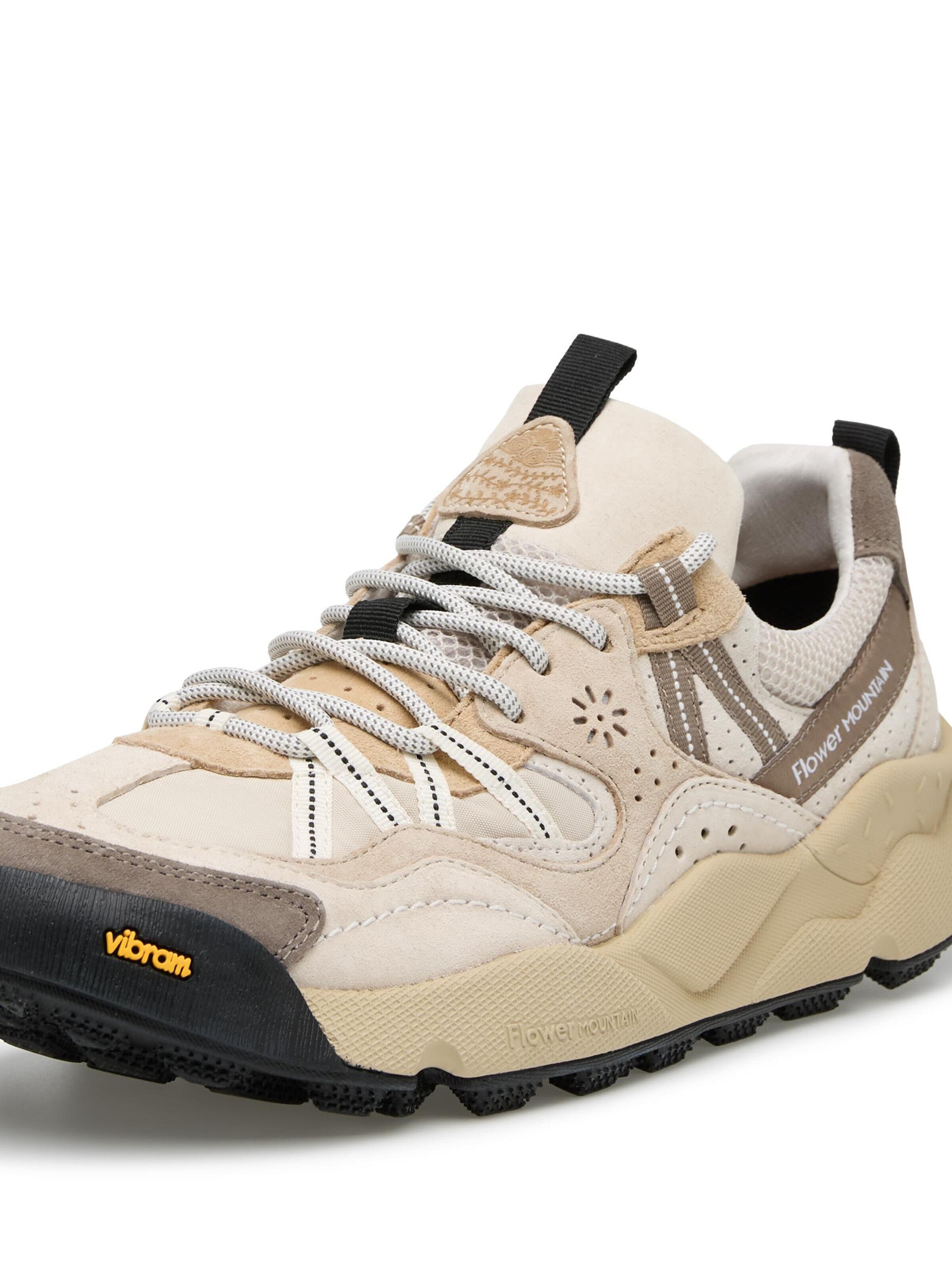 Baskets basses 'BACK COUNTRY UNI 2 WATERPROOF' Flower Mountain en beige