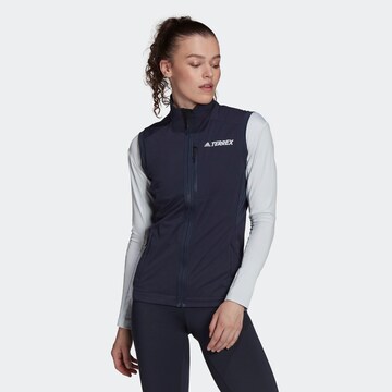 Gilet de sport ADIDAS TERREX en bleu : devant