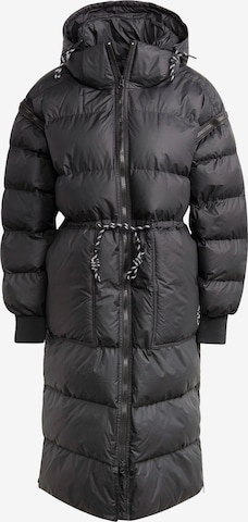 Cappotto invernale 'Long Padded Winter' di ADIDAS BY STELLA MCCARTNEY in nero: frontale
