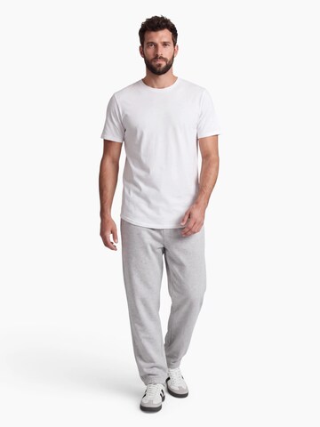 AMERICAN VINTAGE Tapered Pants in Grey: front