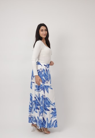 Elara Rok in Blauw