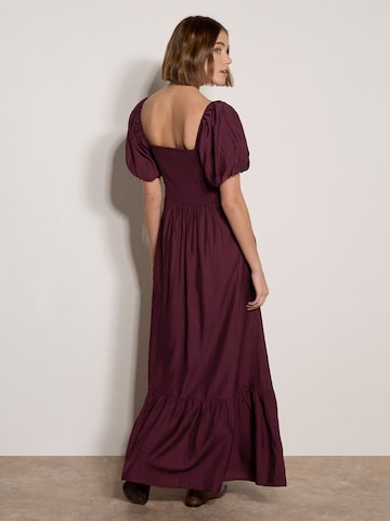 Apricot Jurk ' ' in Rood
