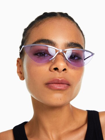 Bershka Okulary przeciwsłoneczne w kolorze fioletowy