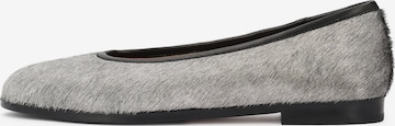 Kazar Studio Ballerina in Zilver: voorkant