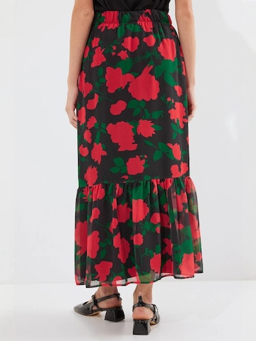 Bigdart Skirt in Black