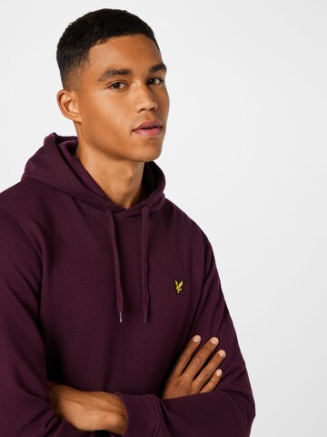 Lyle & Scott Sweatshirt i röd