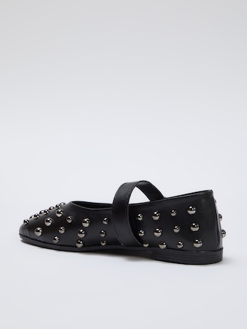 Trendyol Strap ballerina in Black