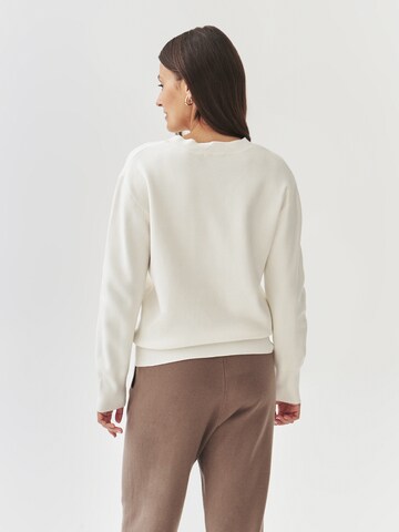 Pull-over 'BALAMI' TATUUM en blanc