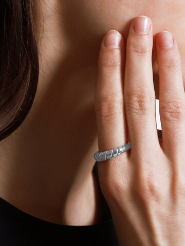 Heideman Ring 'Naso' in Zilver: voorkant