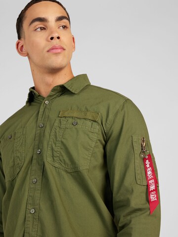 ALPHA INDUSTRIES Демисезонная куртка 'Air Force EMB' в Зеленый