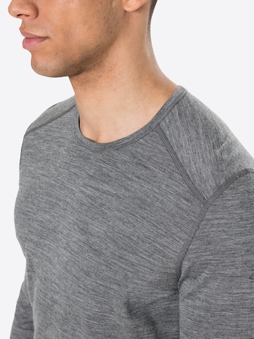 T-Shirt fonctionnel '200 Oasis' ICEBREAKER en gris